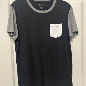 Men's Black and Gray T-Shirt with Pocket